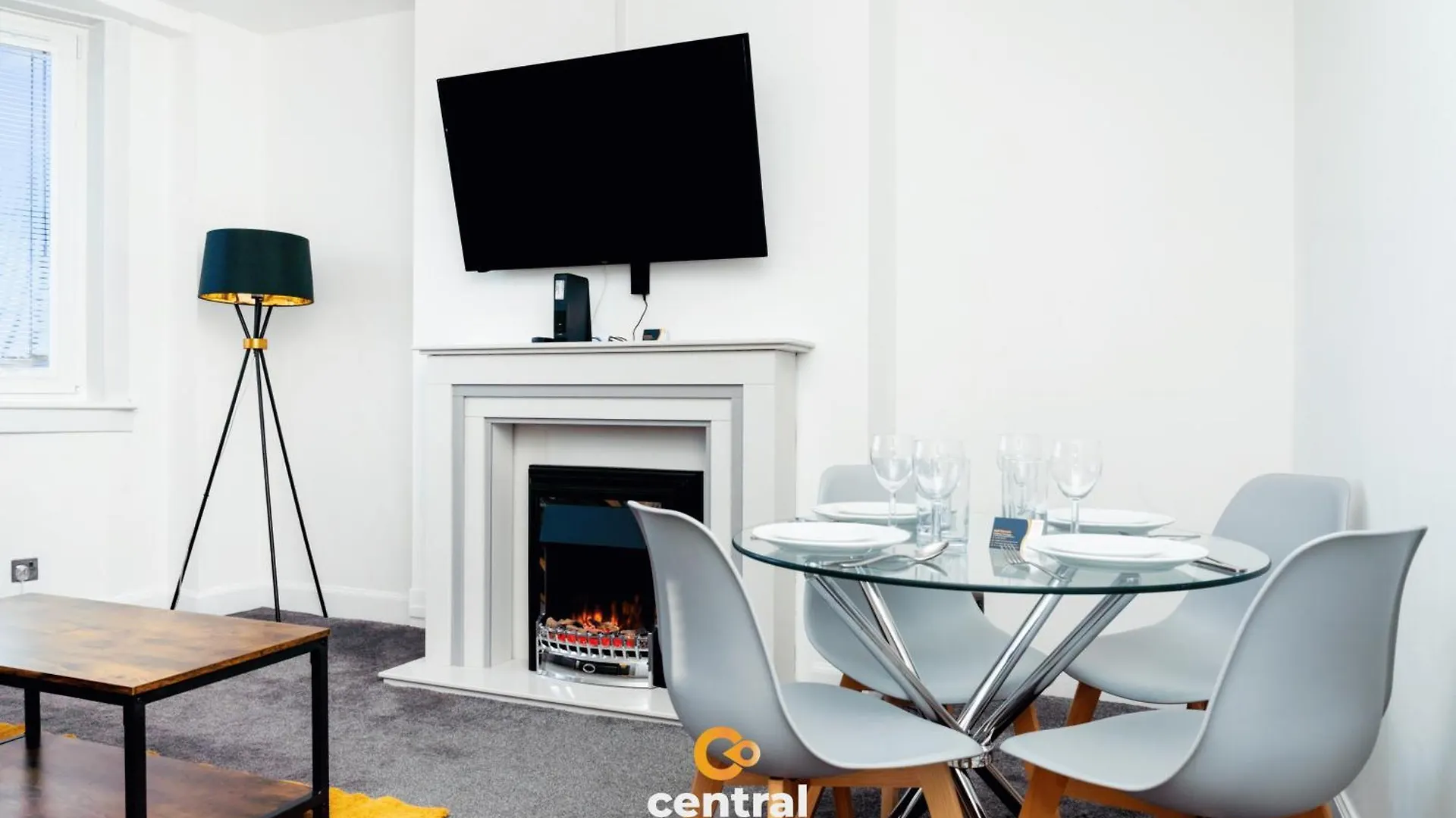 Apartment Central Serviced Apartments: Modern 2-Bedroom Family Stay Dundee