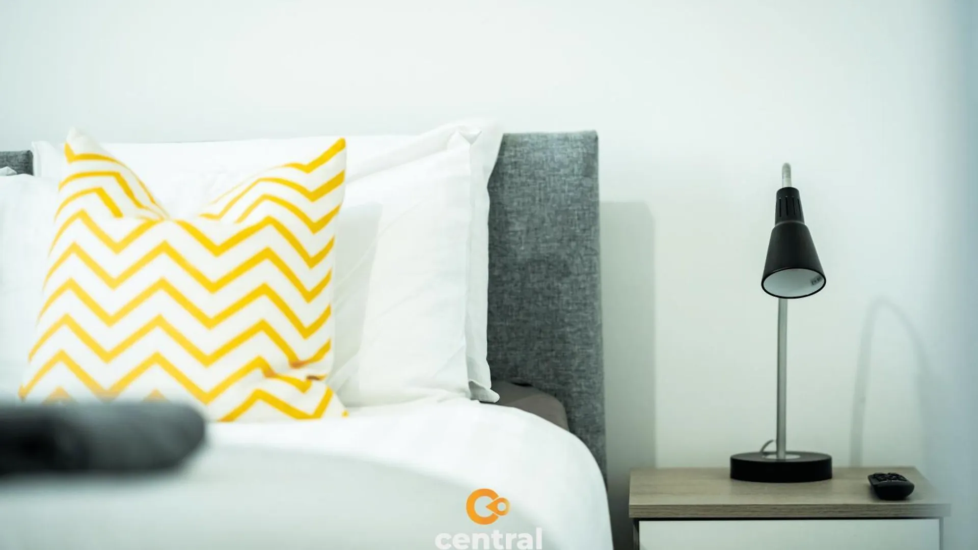 Central Serviced Apartments: Modern 2-Bedroom Family Stay Dundee United Kingdom